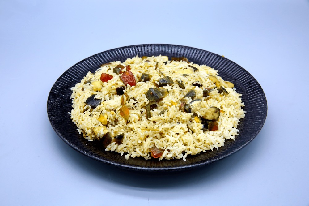 烧椒皮蛋拌饭