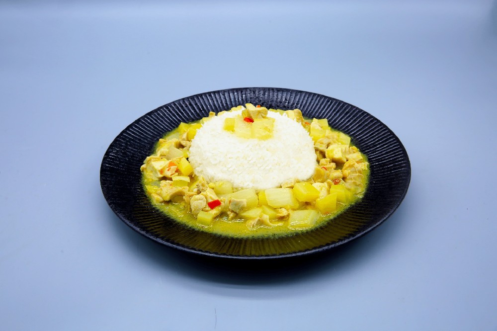 咖喱鸡拌饭
